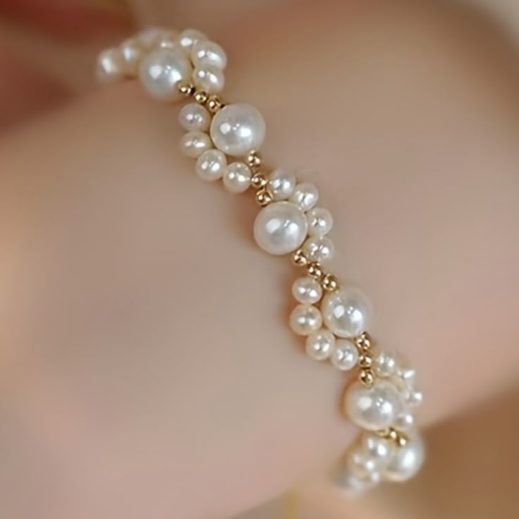 Bracelets jewellery category at Velaora