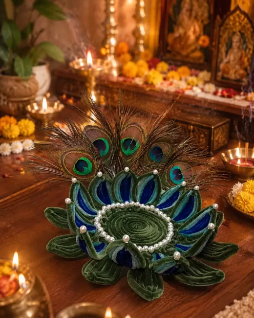 krishna aasan - morpankhi by Velaora Jewels
