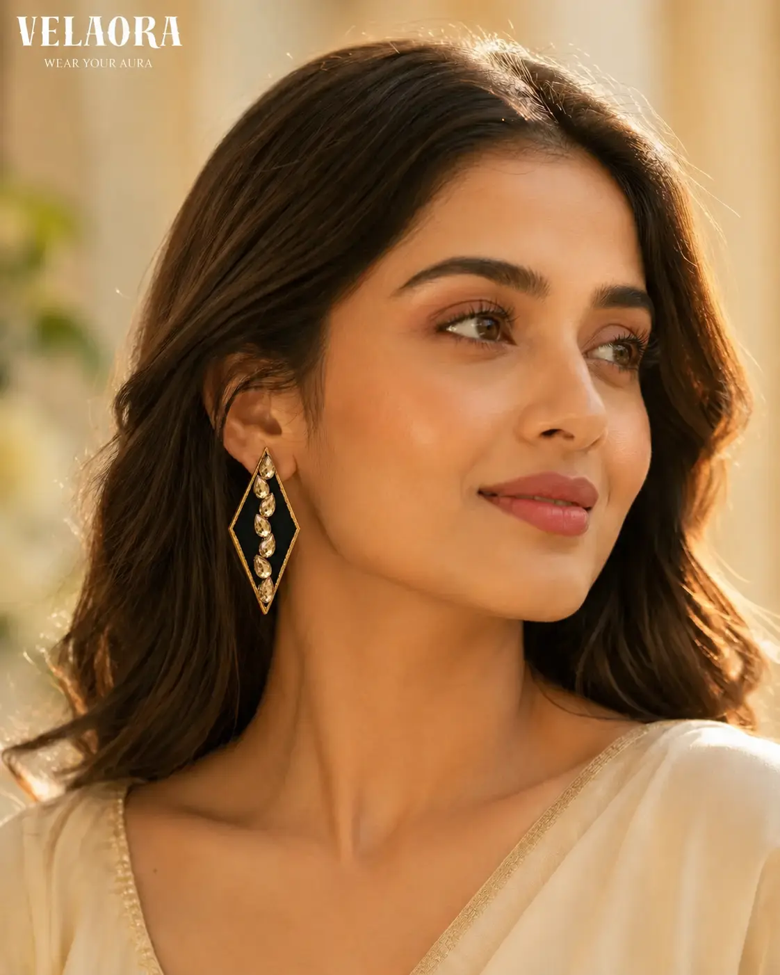 Regal Diamond earrings model thumbnail